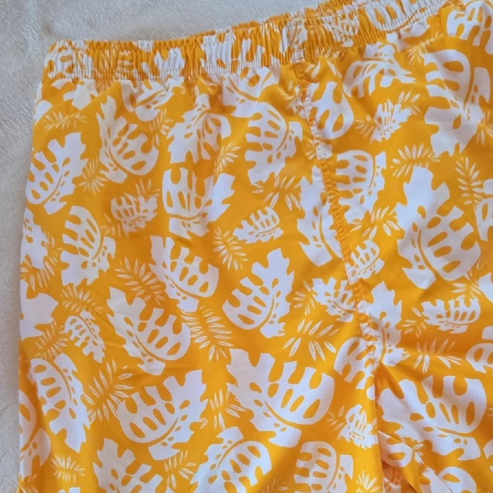 Tropical Yellow & White Men's Swim Trunks 2X Surf Bright Summer Pool Vintage 80s